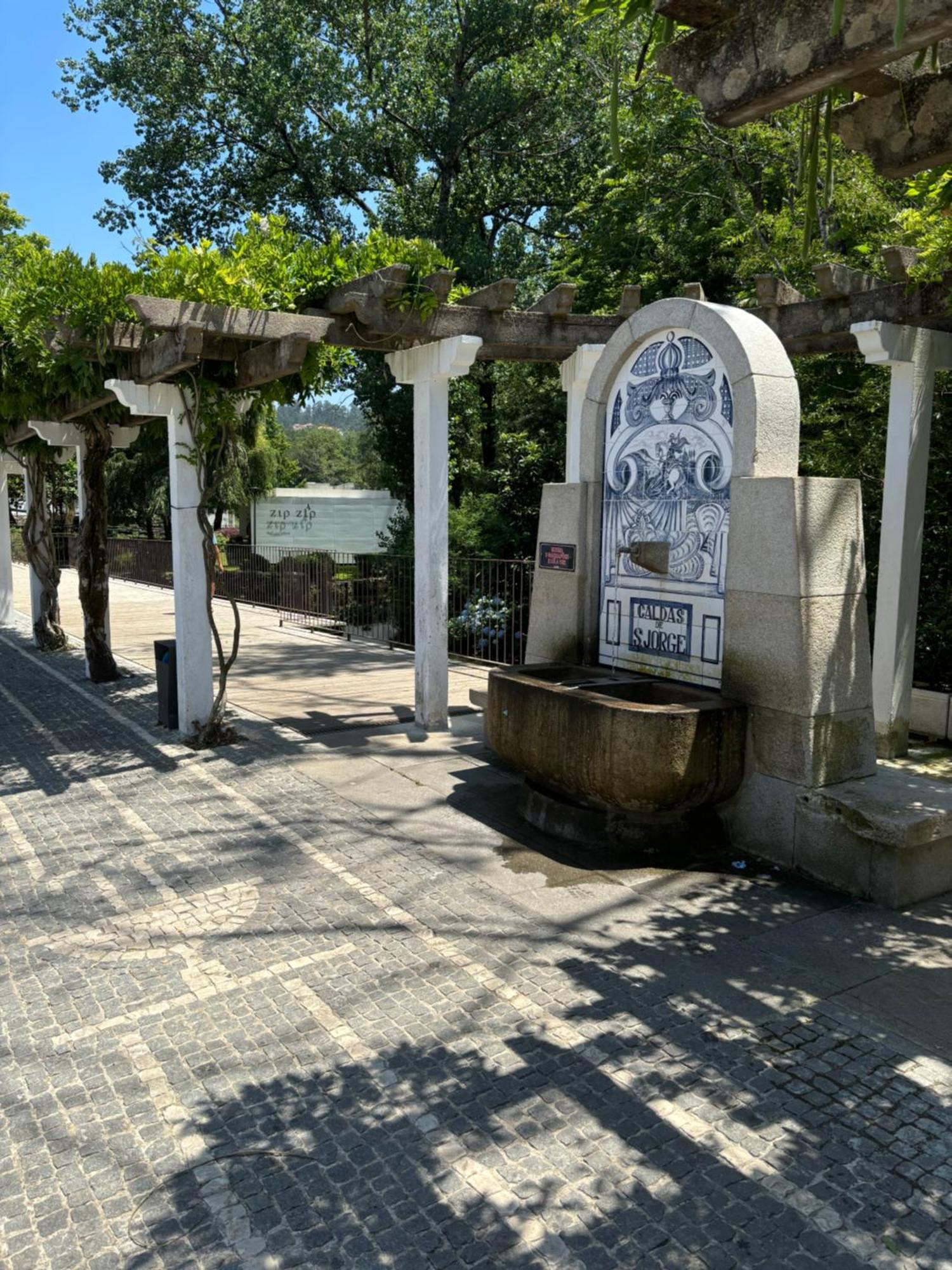 Aconchego Home Caldas de Sao Jorge Esterno foto